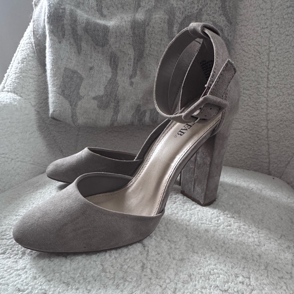 JustFab Gray Suede Block Heels